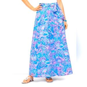 Talbots women’s skirt Floral print size 6. Side zip detachable belt. Lined.